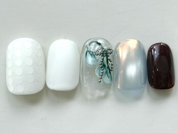 ネイルメゾン 天神店(NAIL MAISON)/お花白マグネットミラー¥8000