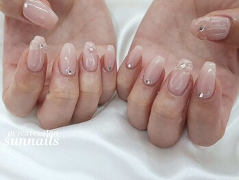 サンネイルズ(sun nails)/4本アート+ストーン追加