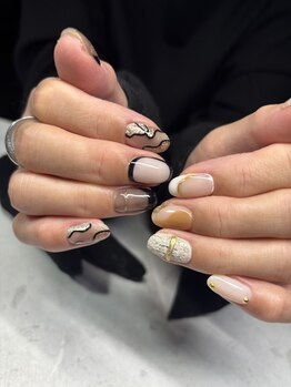 アバンギャルド(Avantgarde)/【福山市大人ネイル】