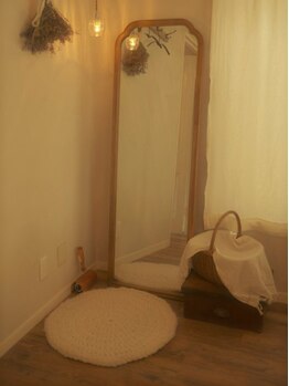 アメアラレ(amearare)/お着替え・鏡