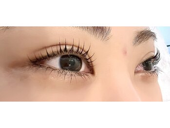 リリス(Liris)/まつ毛パーマ/ラッシュリフト