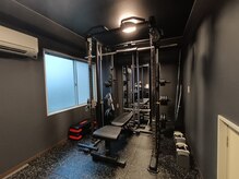 ノーブルジム 世田谷上町店の雰囲気（様々なマシンや器具を用意しています。最適なトレーニング提供♪）