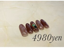 今週のネイル4980円/パラ5980円