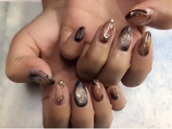 イビズ 新宿店(eviz)/べっ甲ネイル