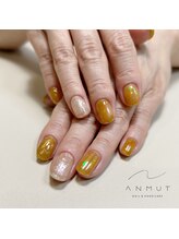 アンムート(ANMUT)/華やかショートネイル