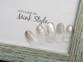 グレー上品ネイル