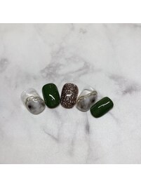 グリーン秋ネイル