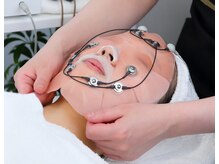 ミキモト化粧品 パールフェイスエステティック 八日市店の雰囲気（マイクロカレントで細胞にパワーチャージし若々しくもちもちに）