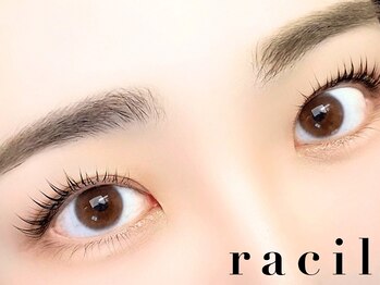 ラシル バイ レストプラス 光の森店(racil by rest plus)の写真/落ち着いた空間で、忙しい毎日を忘れてリフレッシュ♪鏡を見るのが楽しくなるようなパッチリとした目元へ☆