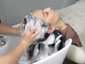 リバティヘッドスパ 銀座(LIBERTY head spa)/美容液で洗うヘッドスパ