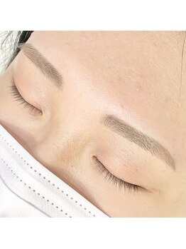 ユーム マツゲ(UMU MATSUGE)/美眉スタイリング