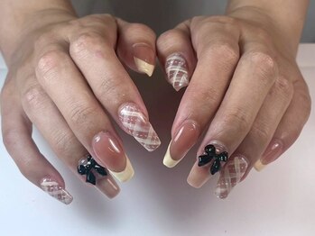 アイスブルー(Ice blue)/フレンチネイル/ガーリー