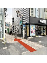 リマクゼーションサロン トウキョウスタジオ 原宿店(RE膜XATION SALON TOKYO studio)/アクセス４