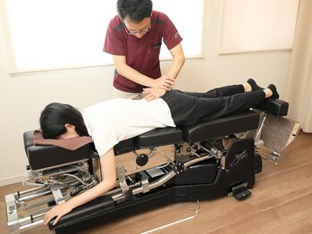 治療院 紬(つむぎ)/身体に負担の少ない矯正