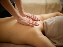 ザ スパ バイ タイムスケープ(THE SPA by TIMeSCAPE)の雰囲気（こだわったオイルでのオールハンド施術。心身を深く整えます。）