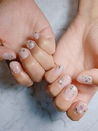 ビジューネイル