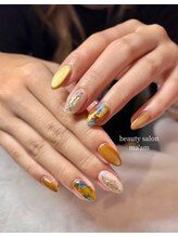 マーム(ma'am)/琥珀ネイル