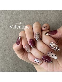 ネイルサロン ヴァレンタイン(nailsalon Valentine)/うるマグのドットネイル