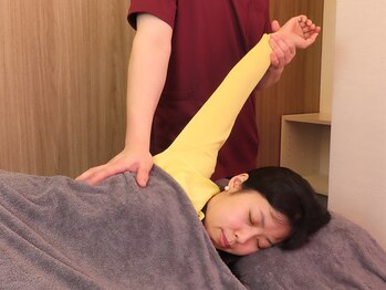 百年整体 錦糸町院の写真/《お得なクーポン多数◎》ベテラン&豊富な知識を兼ね備えた実力整体院♪今なら特別価格にてご案内中☆