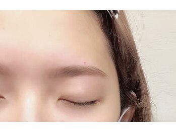 ダフネ(DAFNE)/カーキブラウン眉カラー&wax