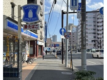 アイ ネイル スキン リリー(EYE NAIL SKIN Lily)/