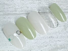 シンプルワンポイントネイル