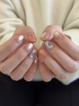 ウーフィー(WOOFY)の写真/ショート派さんも嬉しい可愛いデザインを豊富にご用意♪プライベートサロンなのでゆっくりネイルを楽しめる