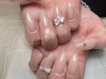 グリス(gris)の写真/洗練されたシンプル系ネイルデザインが得意◎指先をさりげなく引き立てるデザインを多数ご用意♪