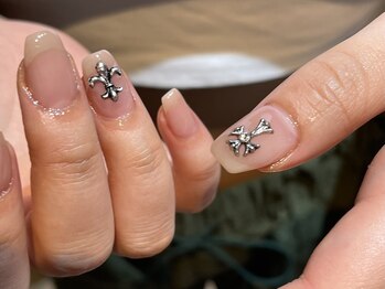 ハチイチイチサン(8113)/クロムパーツネイル