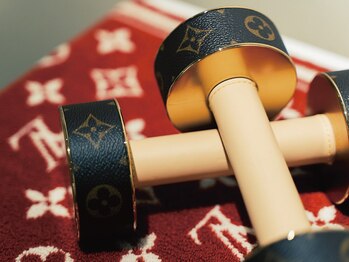 ラグジュアリージムヨコハマ 関内店(LUXURY GYM YOKOHAMA)/トレーニング器具