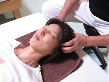 からだのメンテナンス雅の写真/【全身矯正+小顔ヘッドスパ90分¥5500】ゆっくり癒されながら、お顔の左右差を改善しコンプレックス解消☆