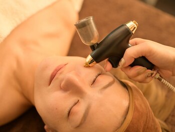 カーロ(caro)の写真/年齢に負けない若見え肌へ◆年齢と共に気になってきたシミくすみ,シワたるみをハーブピーリングで徹底ケア!