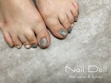 ネイルドール(Nail Doll)/フット　ニュアンスカーキ