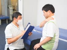 あおぞら整骨院 金沢文庫院の雰囲気(施術毎の丁寧なヒアリングで、お悩みに合わせた施術を行います。)