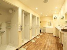ホットヨガスタジオ ビープラス 天満橋店/清潔なシャワールーム