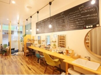 メナードフェイシャルサロン 秦野南が丘