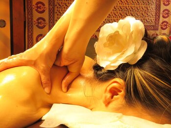 町のホグシ屋さん/全身アロマオイルトリートメント