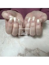 エリー(ellie)/ホワイトパールネイル