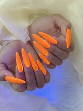 グロー ネイル(Glow Nail)/
