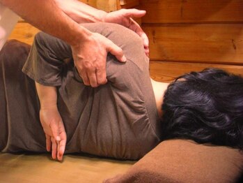 自然派カイロ整体院/肩甲骨剥して持ち上げる!^o^