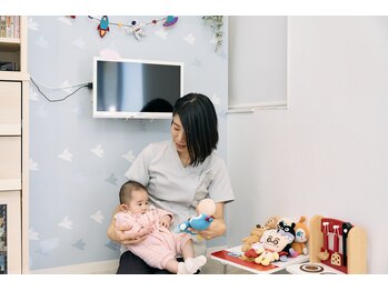 ここから接骨院/キッズスペースにて遊べます！