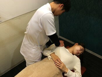 もりわき骨盤鍼灸整骨院 梅田院の写真/姿勢に対しての丁寧な施術で、肩こりや頭痛をケア！健やかな毎日をサポートします☆