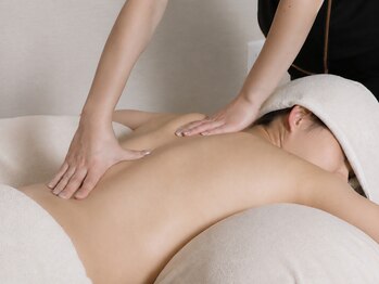 ラヴィサン スパ アンド 鍼灸(Ravissant Spa & 鍼灸)の写真/オイル・ドライ・ストレッチ選べるブレンドメニューがお得に！とろけるように、疲れが癒される時間。