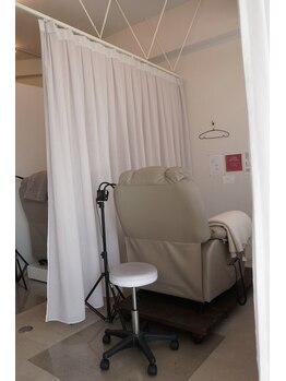 モチアイラッシュ(MOCHI EYELASH)/salon space