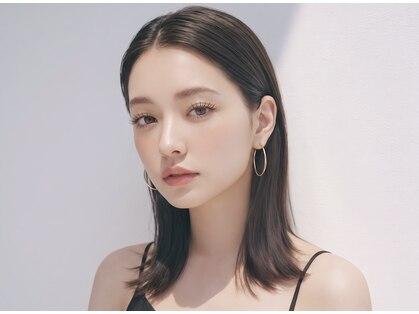 ルーラ まつげ(LAURA)の写真