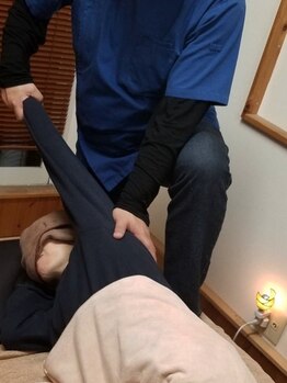 交流時期家の写真/【慢性的な首・肩こりに！¥もみほぐし60分¥3000】ドライヘッドケアとのお得なセットも◎睡眠の質向上にも！