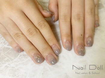 ネイルドール(Nail Doll)/グレーニュアンス