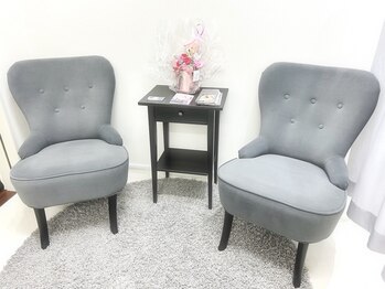 ルナブラン 新大阪センイシティー店(LUNA BLANC)/待合席