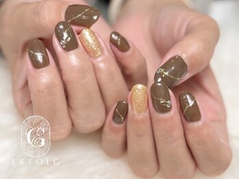 エアフォルクギンザ 横浜店(ERFOLG GINZA)/大人秋デザイン