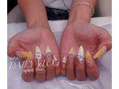 夏ネイル ビジューパーツネイル